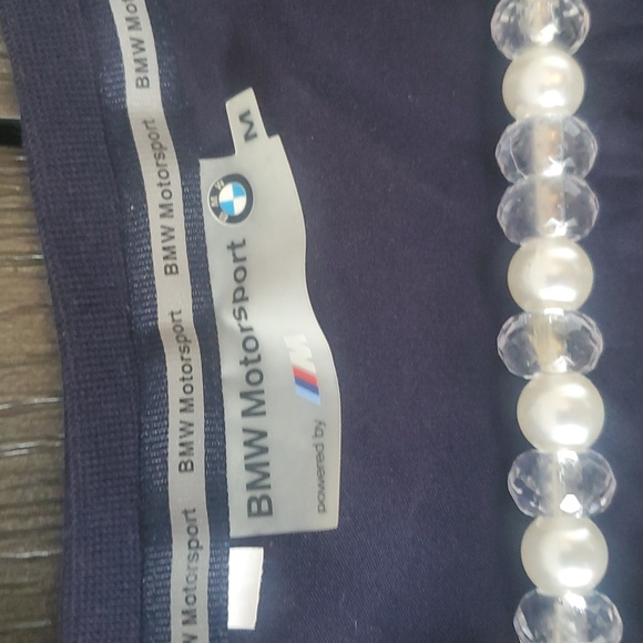 BMW - Picture 2 of 4